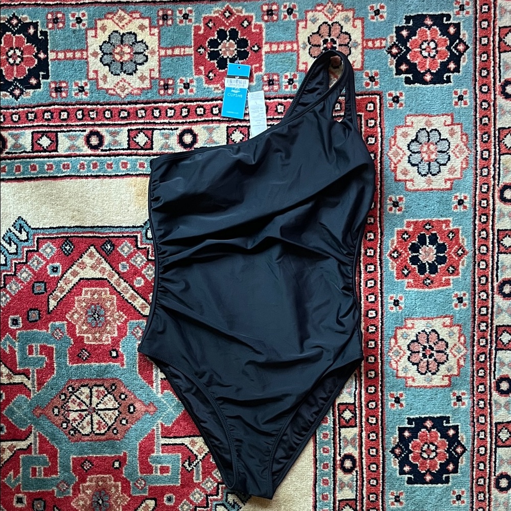 Cupshe black one shoulder, large, one piece swimsuit.NWT